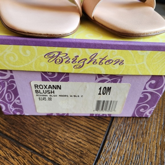 Sandals - Picture 2 of 3